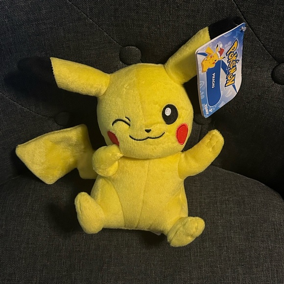 Pokémon Pikachu stuffed toy - Picture 4 of 4